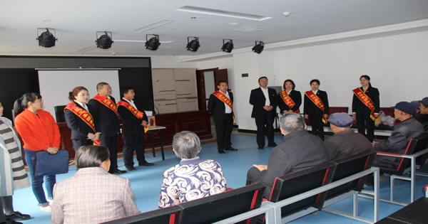 隴運集團公司組織開展 “向祖國獻禮·志愿者在行動”主題志愿者服務(wù)活動