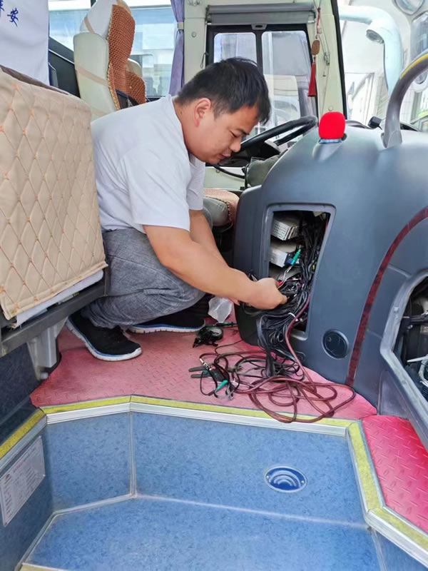 【三抓三促進(jìn)行時】隴運集團(tuán)成縣客運公司扎實開展“兩客一?！避囕v動態(tài)監(jiān)控專項整治工作